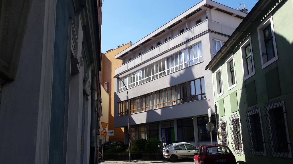 Apartamenty Centrum Krawiecka Zielona Góra Extérieur photo